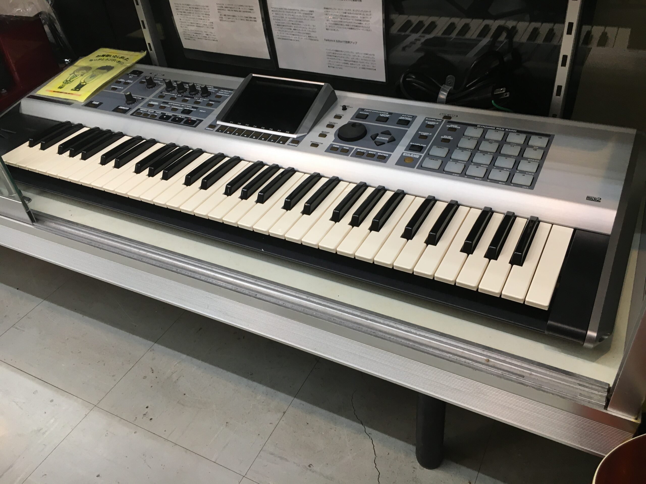 RolandのシンセサイザーFANTOM-X6をお買取いたしました。 - 総合